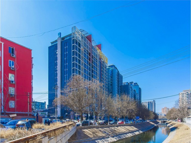 成都防腐木地板工厂